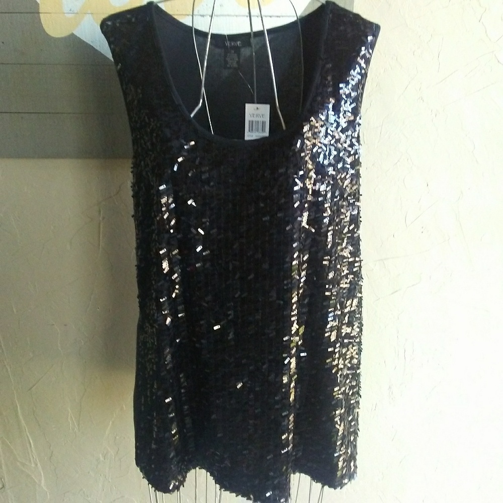 ⏬$18 NWT Verve Tank size 2x
